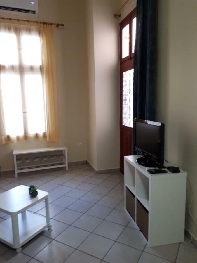 Ermoupolis, Syros City Apartments Екстериор снимка